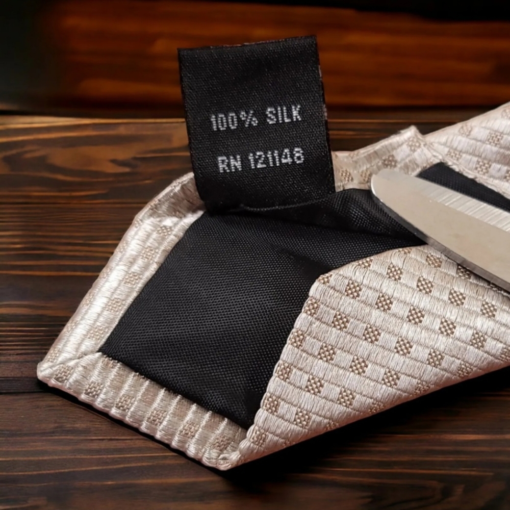 MICHAEL KORS - Silk Neck Tie, 100% Silk, Champagne Necktie, Grenadine Pattern - Picture 9 of 10